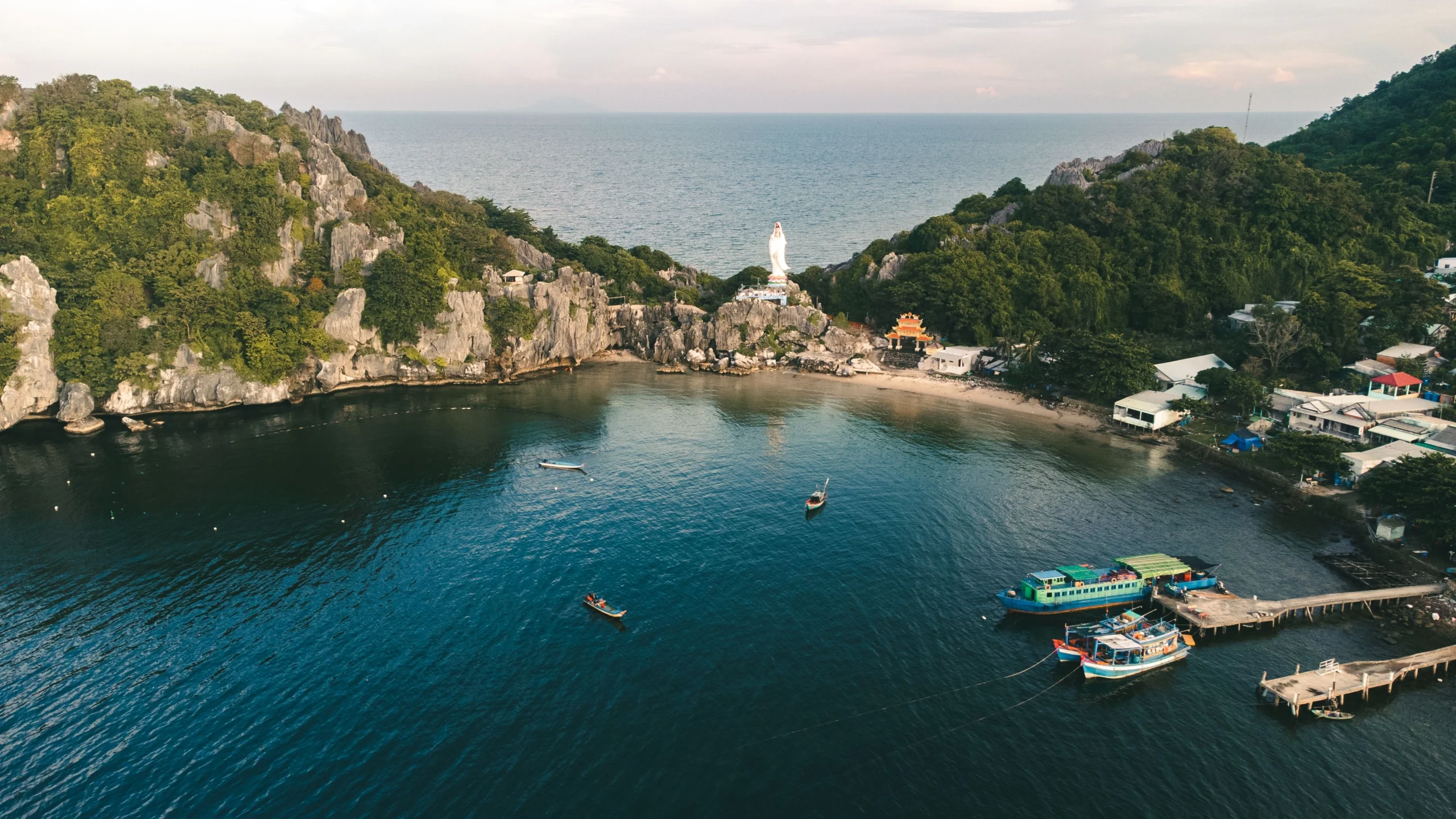 Vietnam holiday packages